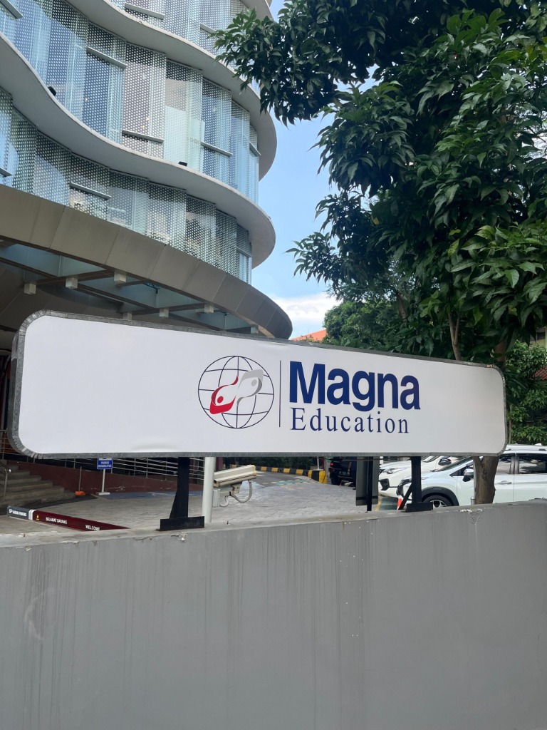 Gedung Kantor Magna Education